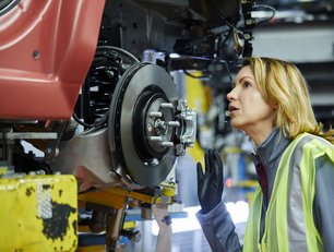Top 10 biggest automotive manufacturer supply chains